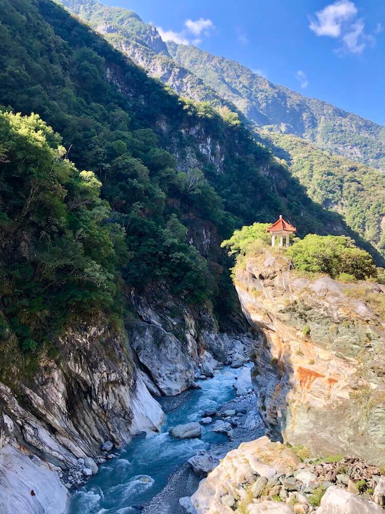 Taroko: This national park is one of the top touristic attractions in Taiwan for obvious reasons.